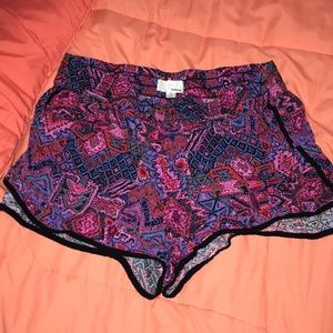 Garage comfy pattern shorts